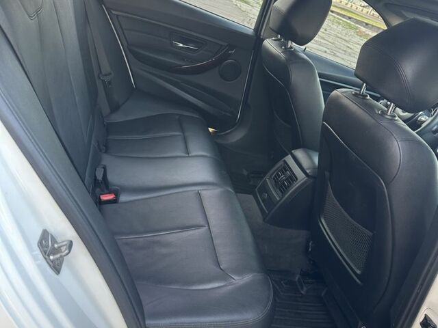 Белый БМВ 3 Серия, объемом двигателя 2 л и пробегом 112 тыс. км за 13500 $, фото 13 на Automoto.ua