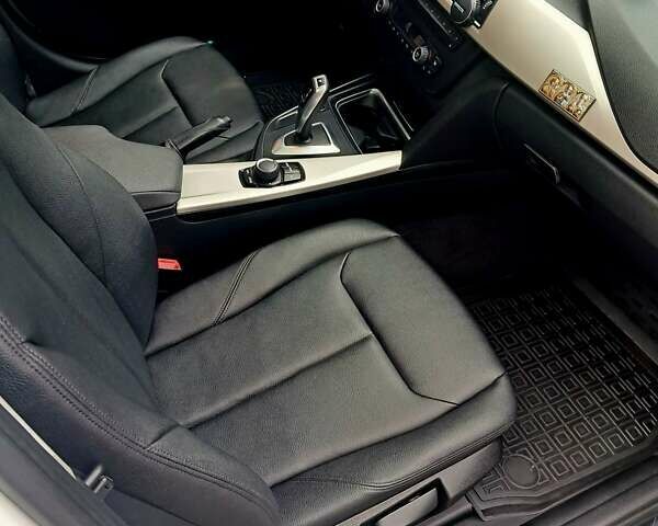 Белый БМВ 3 Серия, объемом двигателя 2 л и пробегом 132 тыс. км за 13500 $, фото 13 на Automoto.ua