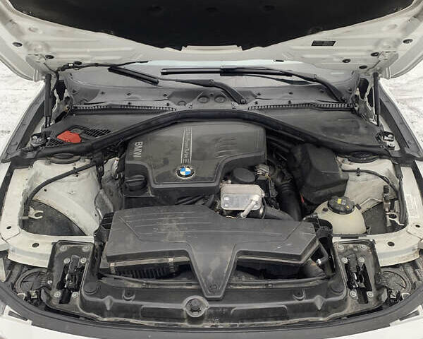 Белый БМВ 3 Серия, объемом двигателя 2 л и пробегом 240 тыс. км за 13000 $, фото 5 на Automoto.ua