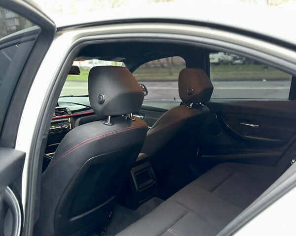 Белый БМВ 3 Серия, объемом двигателя 2 л и пробегом 269 тыс. км за 15400 $, фото 14 на Automoto.ua