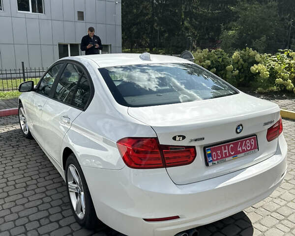 Білий БМВ 3 Серія, об'ємом двигуна 2 л та пробігом 250 тис. км за 9500 $, фото 2 на Automoto.ua