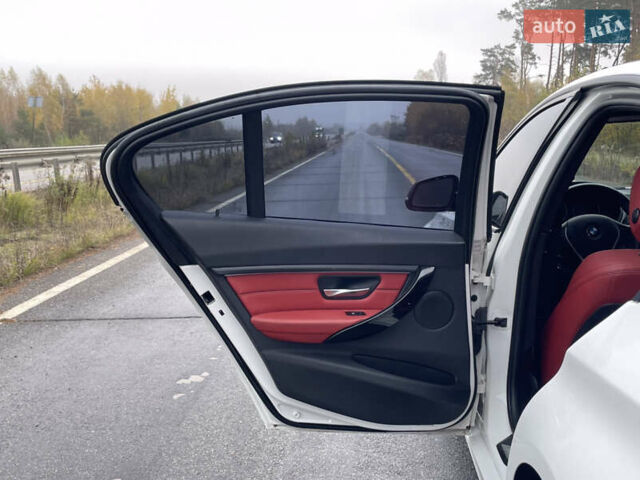 Белый БМВ 3 Серия, объемом двигателя 3 л и пробегом 153 тыс. км за 16000 $, фото 33 на Automoto.ua