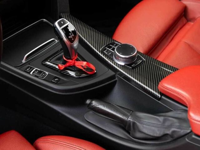 Білий БМВ 3 Серія, об'ємом двигуна 2 л та пробігом 143 тис. км за 14500 $, фото 10 на Automoto.ua