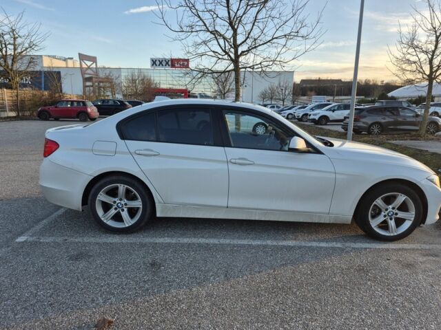 Белый БМВ 3 Серия, объемом двигателя 2 л и пробегом 170 тыс. км за 10300 $, фото 2 на Automoto.ua