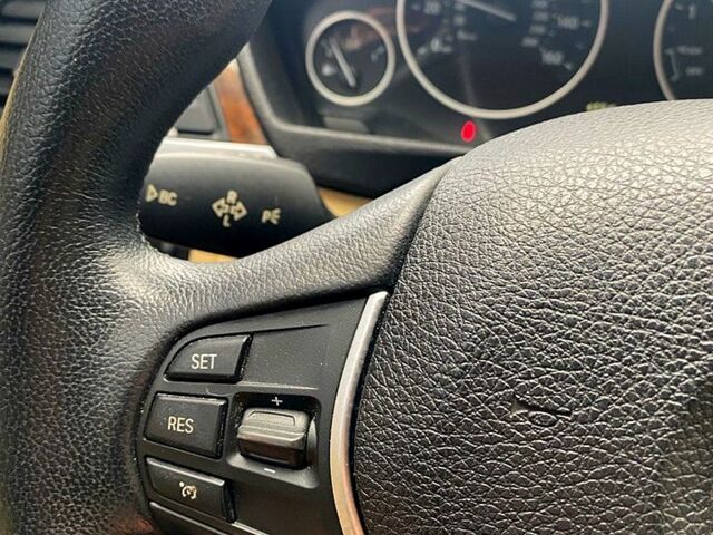 Белый БМВ 3 Серия, объемом двигателя 2 л и пробегом 105 тыс. км за 12700 $, фото 6 на Automoto.ua