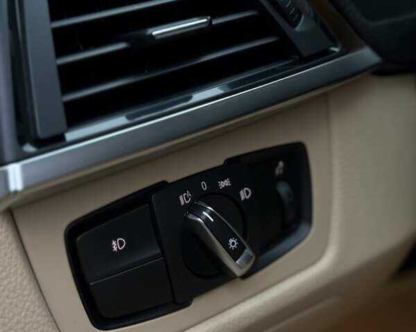 Белый БМВ 3 Серия, объемом двигателя 2 л и пробегом 100 тыс. км за 13300 $, фото 24 на Automoto.ua