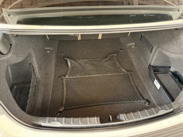 Белый БМВ 3 Серия, объемом двигателя 2 л и пробегом 250 тыс. км за 11800 $, фото 14 на Automoto.ua