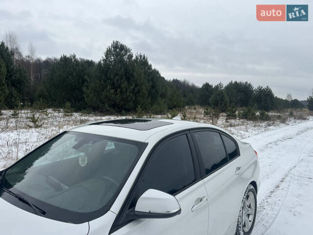 Белый БМВ 3 Серия, объемом двигателя 2 л и пробегом 240 тыс. км за 9800 $, фото 2 на Automoto.ua