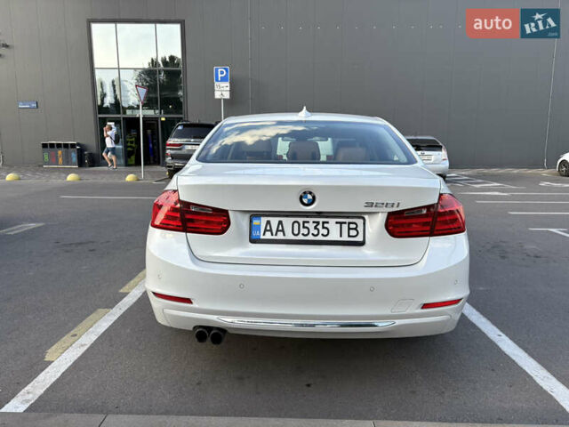 Белый БМВ 3 Серия, объемом двигателя 2 л и пробегом 105 тыс. км за 17200 $, фото 3 на Automoto.ua
