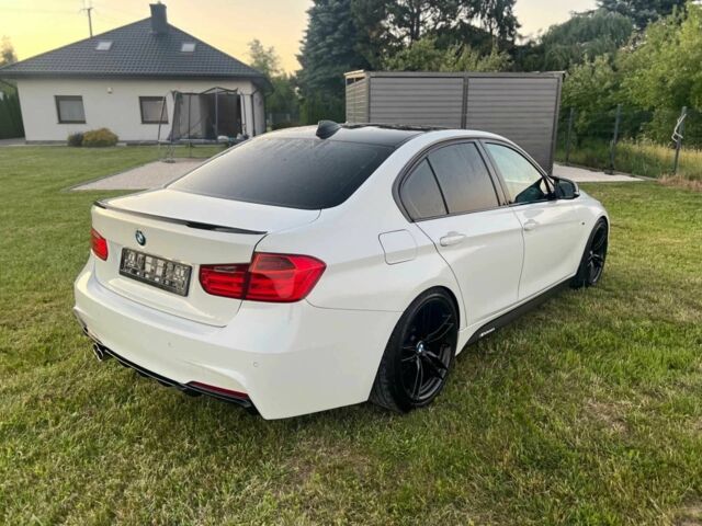 Белый БМВ 3 Серия, объемом двигателя 2 л и пробегом 166 тыс. км за 10000 $, фото 1 на Automoto.ua