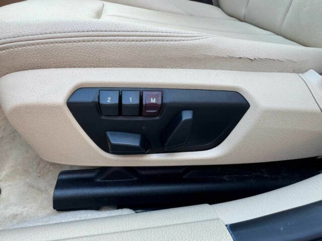 Білий БМВ 3 Серія, об'ємом двигуна 2 л та пробігом 82 тис. км за 11500 $, фото 11 на Automoto.ua