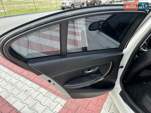 Білий БМВ 3 Серія, об'ємом двигуна 2.98 л та пробігом 162 тис. км за 16700 $, фото 19 на Automoto.ua