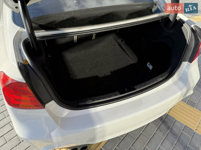 Белый БМВ 3 Серия, объемом двигателя 2 л и пробегом 116 тыс. км за 15900 $, фото 22 на Automoto.ua