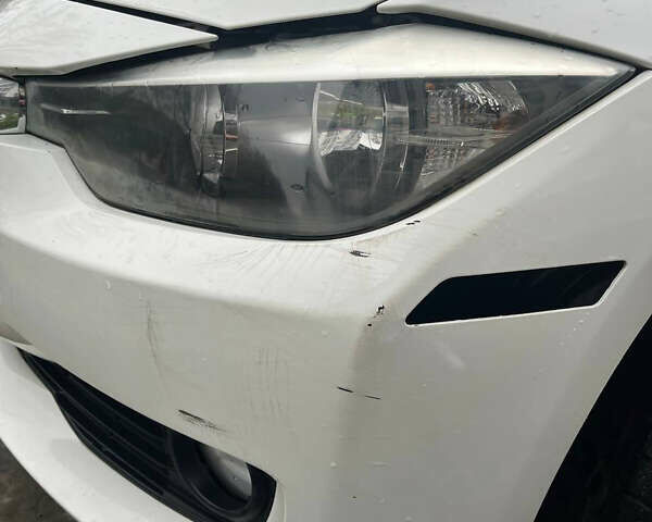 Белый БМВ 3 Серия, объемом двигателя 2 л и пробегом 160 тыс. км за 11800 $, фото 10 на Automoto.ua