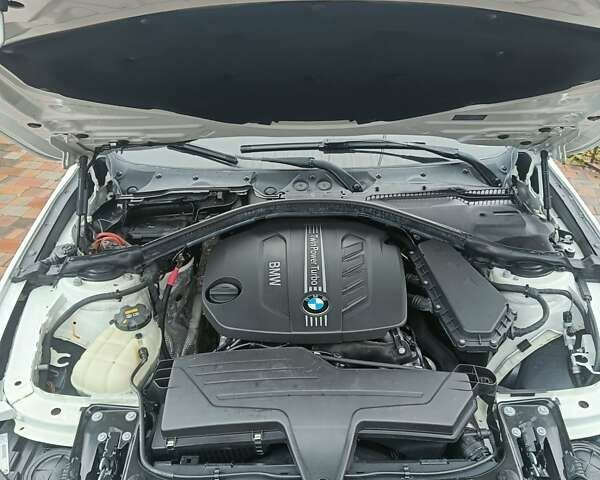 Білий БМВ 3 Серія, об'ємом двигуна 2 л та пробігом 292 тис. км за 13500 $, фото 16 на Automoto.ua