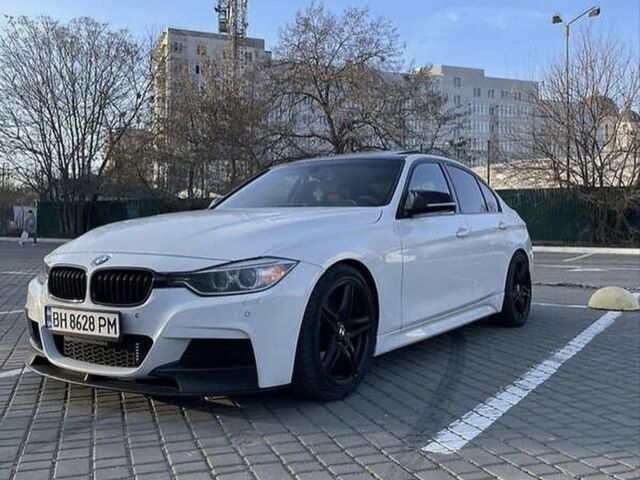 Белый БМВ 3 Серия, объемом двигателя 2 л и пробегом 130 тыс. км за 12500 $, фото 1 на Automoto.ua