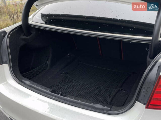 Белый БМВ 3 Серия, объемом двигателя 3 л и пробегом 153 тыс. км за 16000 $, фото 55 на Automoto.ua