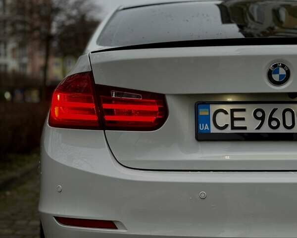Белый БМВ 3 Серия, объемом двигателя 2 л и пробегом 100 тыс. км за 13300 $, фото 35 на Automoto.ua