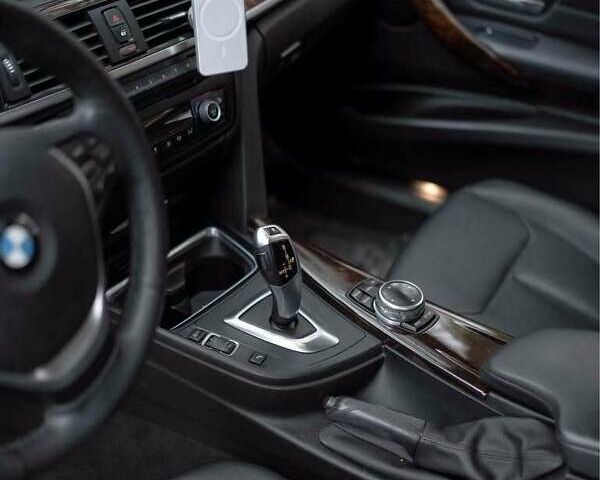 Белый БМВ 3 Серия, объемом двигателя 2 л и пробегом 156 тыс. км за 13700 $, фото 6 на Automoto.ua