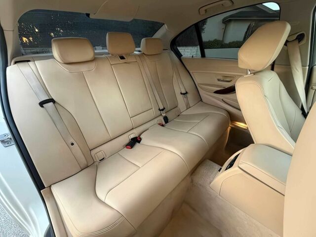 Белый БМВ 3 Серия, объемом двигателя 2 л и пробегом 89 тыс. км за 7000 $, фото 12 на Automoto.ua