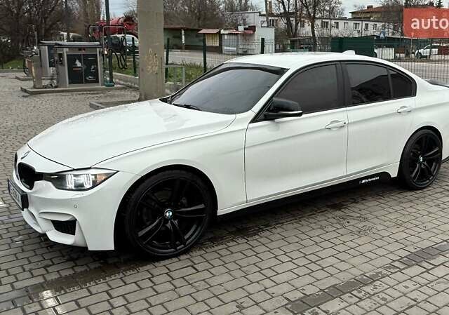 Белый БМВ 3 Серия, объемом двигателя 2 л и пробегом 146 тыс. км за 15300 $, фото 3 на Automoto.ua