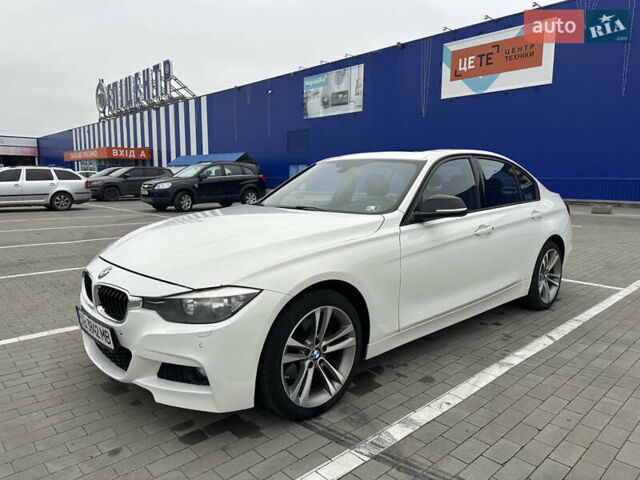 Білий БМВ 3 Серія, об'ємом двигуна 2 л та пробігом 210 тис. км за 14000 $, фото 1 на Automoto.ua