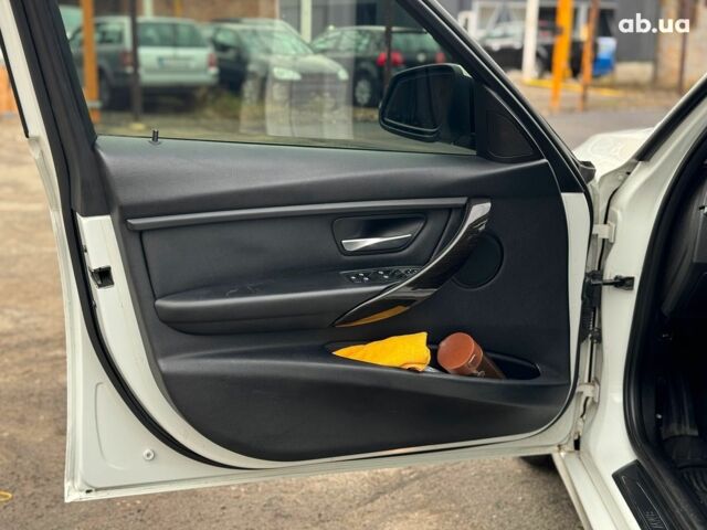 Белый БМВ 3 Серия, объемом двигателя 2 л и пробегом 189 тыс. км за 13290 $, фото 18 на Automoto.ua