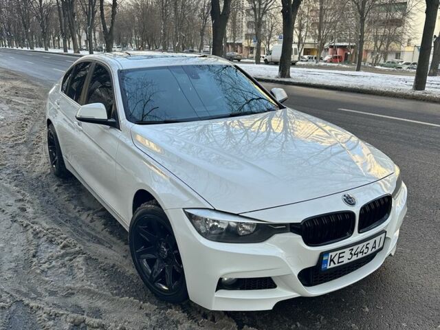 Белый БМВ 3 Серия, объемом двигателя 2 л и пробегом 213 тыс. км за 14300 $, фото 5 на Automoto.ua