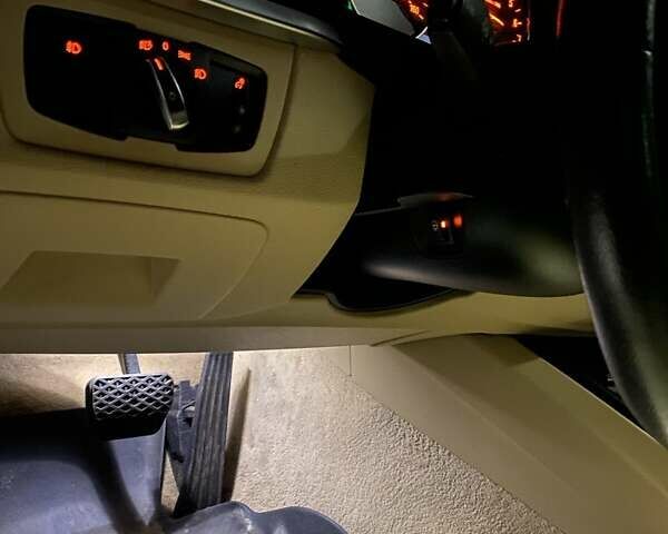 БМВ 3 Серия 2014 в Киеве на Automoto.ua Белый БМВ 3 Серия, объемом двигателя 2 л и пробегом 105 тыс. км за 12300 $, фото 11 на Automoto.ua