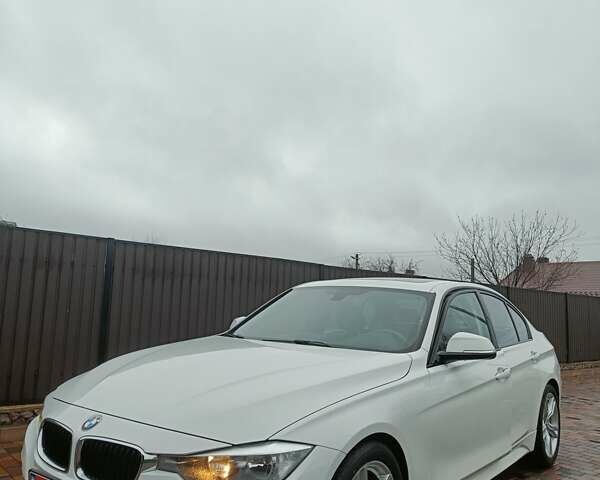 Білий БМВ 3 Серія, об'ємом двигуна 2 л та пробігом 292 тис. км за 13500 $, фото 2 на Automoto.ua