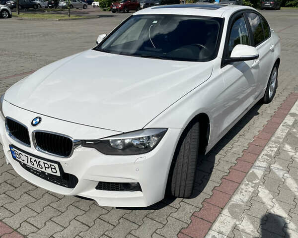 Белый БМВ 3 Серия, объемом двигателя 2 л и пробегом 180 тыс. км за 12000 $, фото 5 на Automoto.ua
