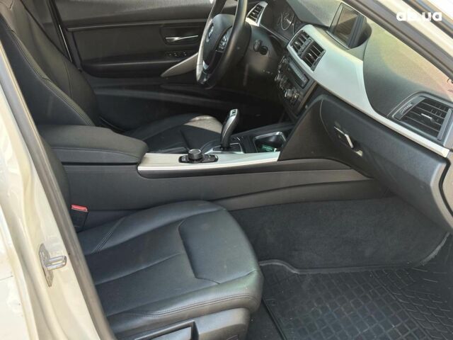 Білий БМВ 3 Серія, об'ємом двигуна 2 л та пробігом 184 тис. км за 12990 $, фото 21 на Automoto.ua