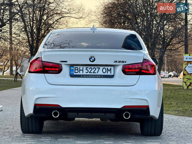Білий БМВ 3 Серія, об'ємом двигуна 2.98 л та пробігом 146 тис. км за 18500 $, фото 4 на Automoto.ua