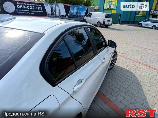 Білий БМВ 3 Серія, об'ємом двигуна 2 л та пробігом 114 тис. км за 12000 $, фото 6 на Automoto.ua