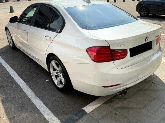 Белый БМВ 3 Серия, объемом двигателя 2 л и пробегом 149 тыс. км за 12500 $, фото 3 на Automoto.ua