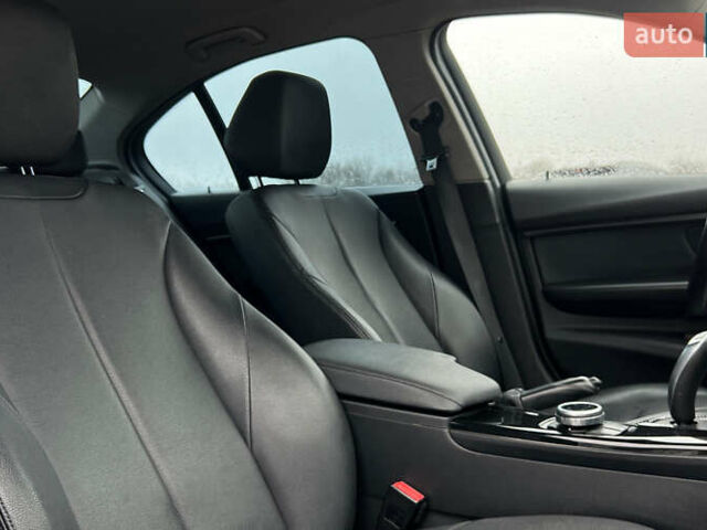 Білий БМВ 3 Серія, об'ємом двигуна 2 л та пробігом 297 тис. км за 10650 $, фото 16 на Automoto.ua