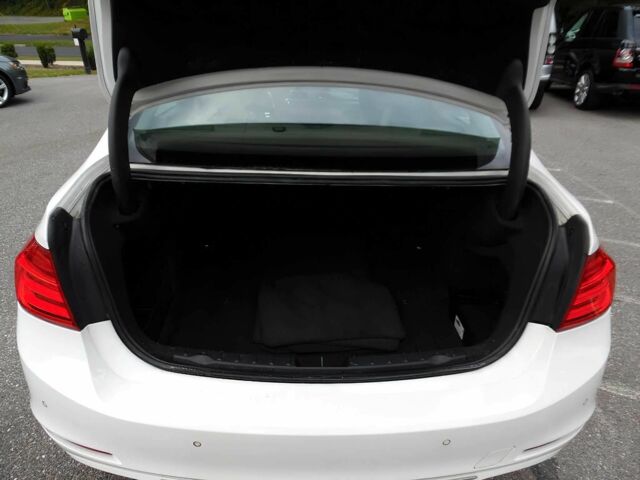 Білий БМВ 3 Серія, об'ємом двигуна 2 л та пробігом 90 тис. км за 3800 $, фото 12 на Automoto.ua