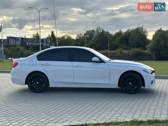 Белый БМВ 3 Серия, объемом двигателя 2 л и пробегом 114 тыс. км за 15700 $, фото 4 на Automoto.ua