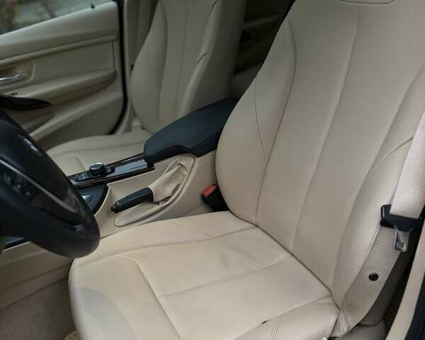 Белый БМВ 3 Серия, объемом двигателя 2 л и пробегом 100 тыс. км за 13300 $, фото 22 на Automoto.ua