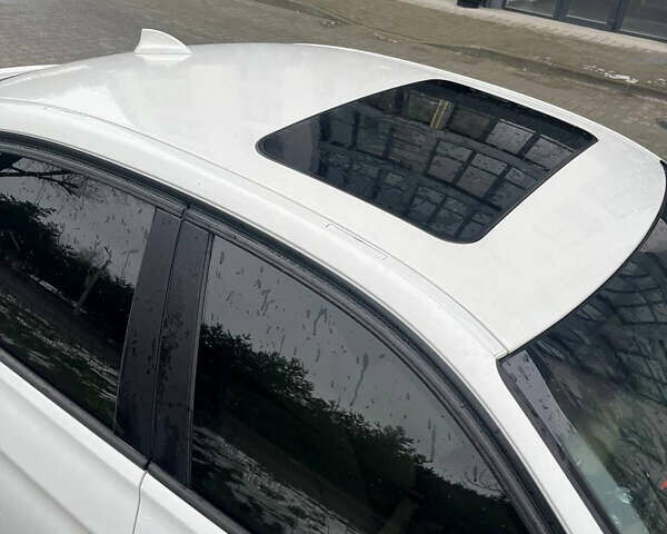 Белый БМВ 3 Серия, объемом двигателя 2 л и пробегом 160 тыс. км за 11800 $, фото 9 на Automoto.ua