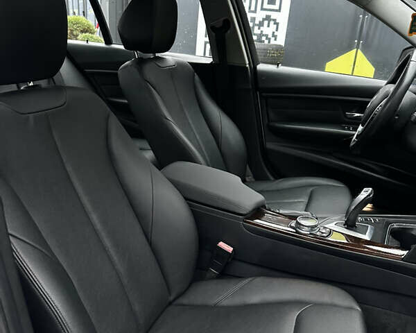 Білий БМВ 3 Серія, об'ємом двигуна 2 л та пробігом 174 тис. км за 9500 $, фото 16 на Automoto.ua