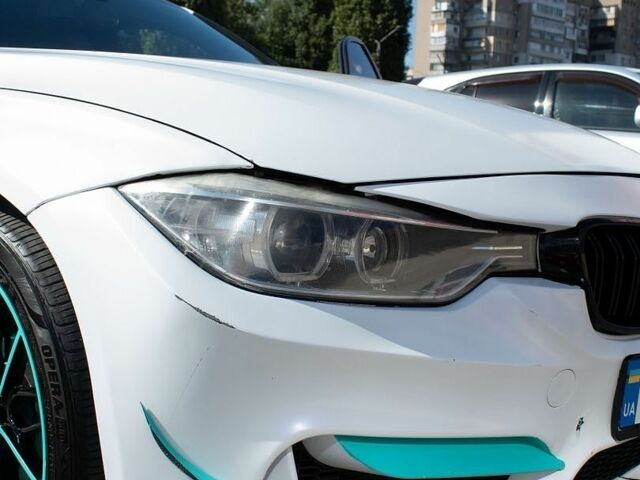 Білий БМВ 3 Серія, об'ємом двигуна 2 л та пробігом 211 тис. км за 11000 $, фото 4 на Automoto.ua