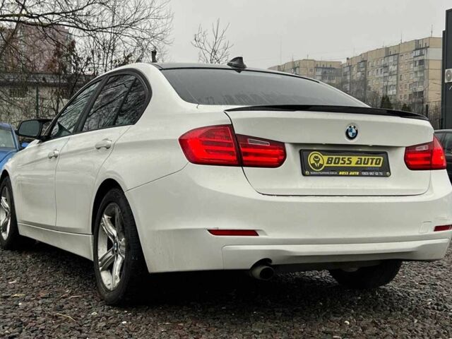 Белый БМВ 3 Серия, объемом двигателя 2 л и пробегом 297 тыс. км за 10650 $, фото 3 на Automoto.ua