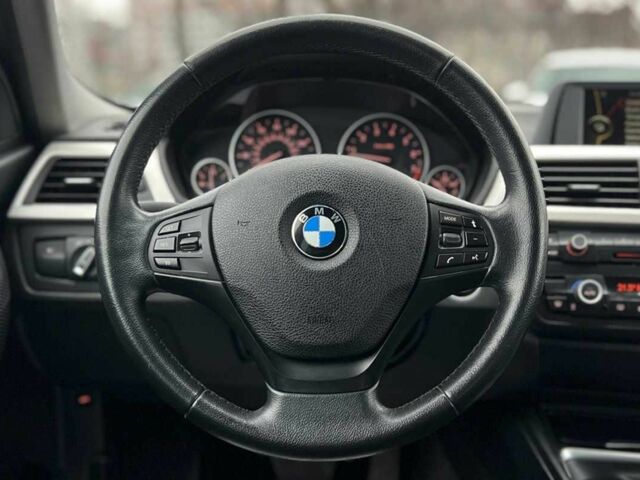 Белый БМВ 3 Серия, объемом двигателя 2 л и пробегом 297 тыс. км за 10650 $, фото 7 на Automoto.ua