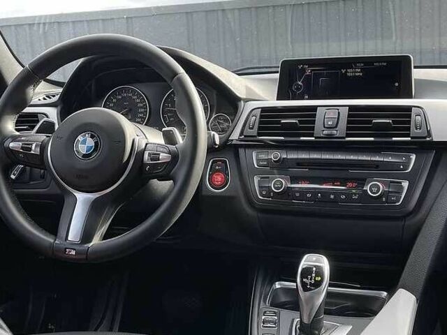 Белый БМВ 3 Серия, объемом двигателя 2 л и пробегом 130 тыс. км за 11000 $, фото 7 на Automoto.ua