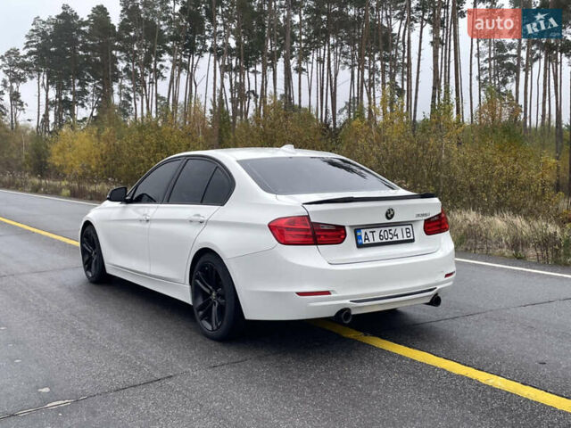 Белый БМВ 3 Серия, объемом двигателя 3 л и пробегом 153 тыс. км за 16000 $, фото 4 на Automoto.ua