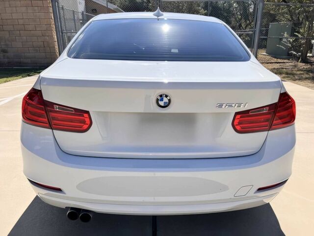 Білий БМВ 3 Серія, об'ємом двигуна 2 л та пробігом 80 тис. км за 5400 $, фото 5 на Automoto.ua