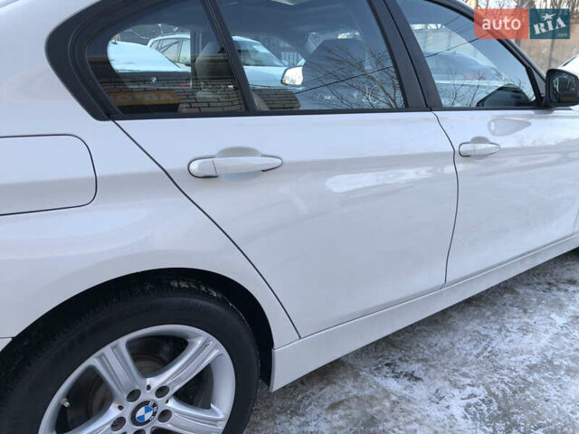 Белый БМВ 3 Серия, объемом двигателя 2 л и пробегом 118 тыс. км за 9100 $, фото 11 на Automoto.ua