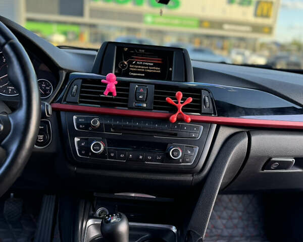 Білий БМВ 3 Серія, об'ємом двигуна 2 л та пробігом 262 тис. км за 15000 $, фото 15 на Automoto.ua