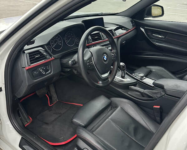 Білий БМВ 3 Серія, об'ємом двигуна 2 л та пробігом 210 тис. км за 14000 $, фото 8 на Automoto.ua